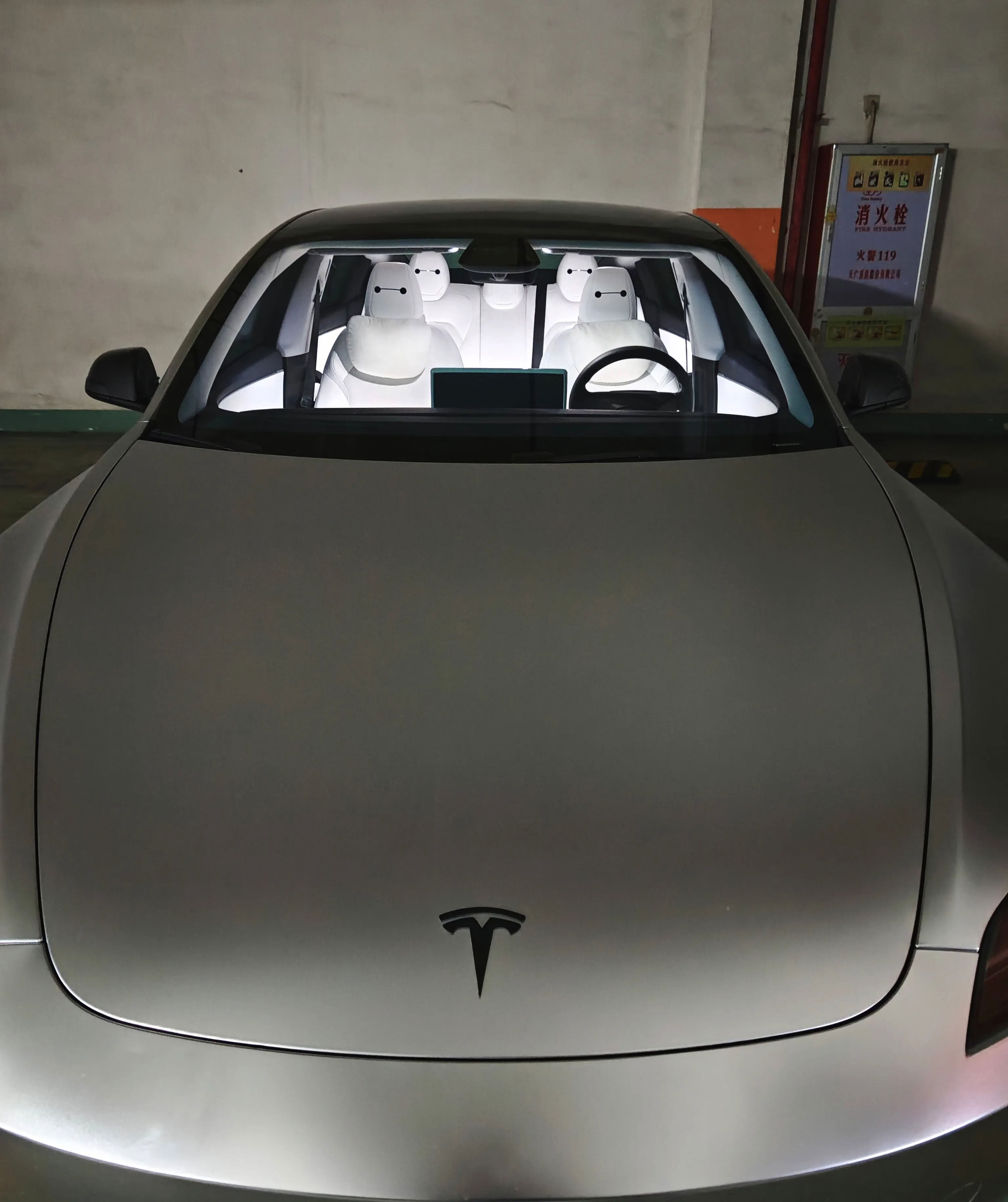 Christmas Hat for Tesla Model 3/X/S/Y Seats (2 hats with 2 pair of eyes) - Teskay
